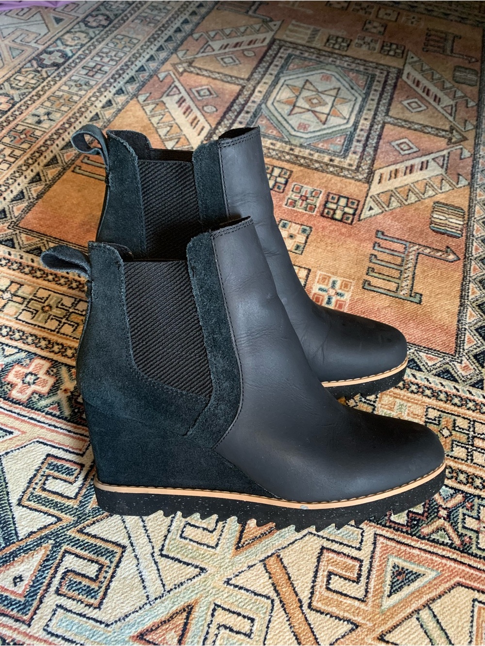 Toms Black Wedge Chelsea Ankle Boots